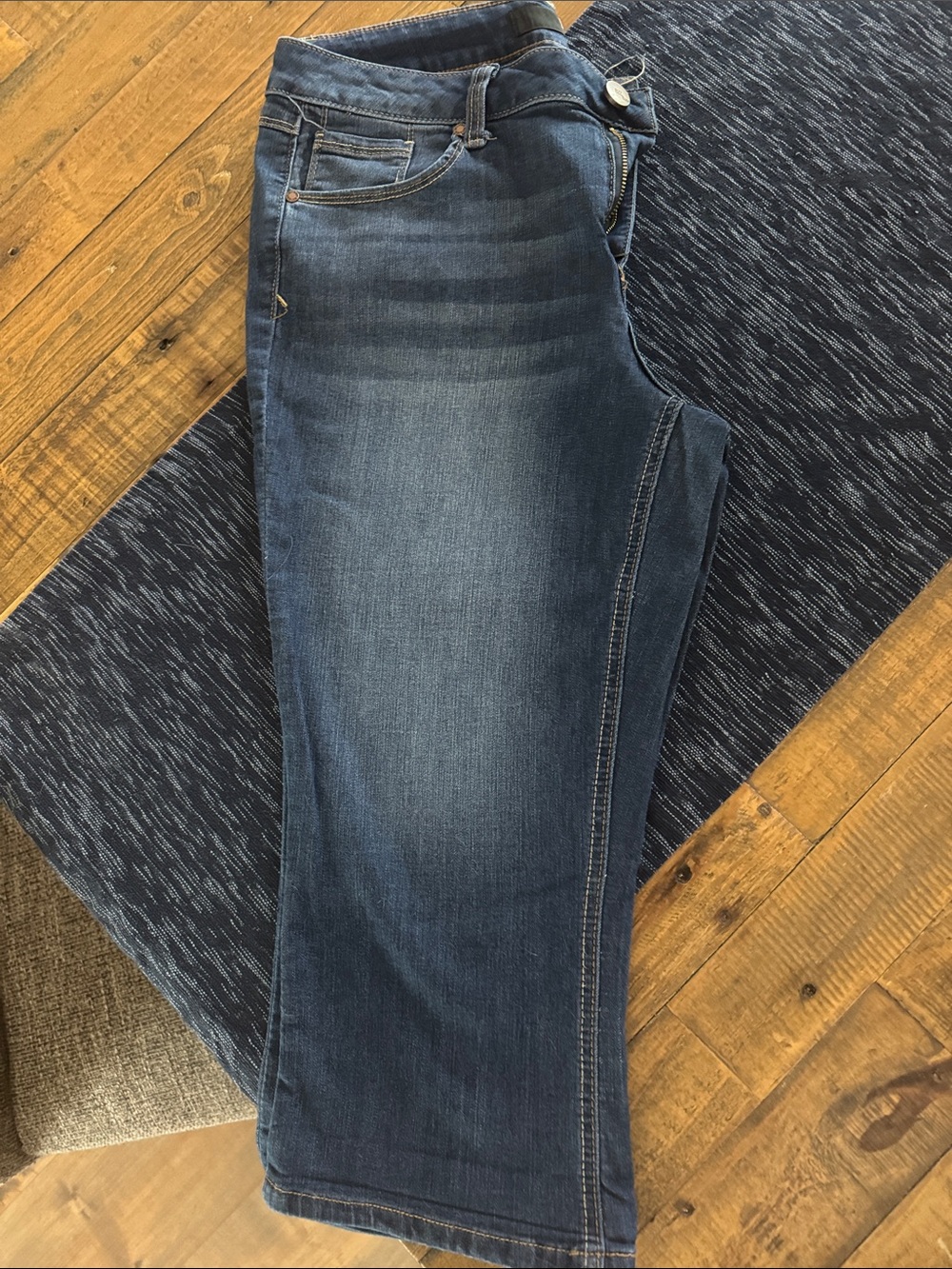 1822 Denim Women's Dark Blue Cropped Ankle Jeans